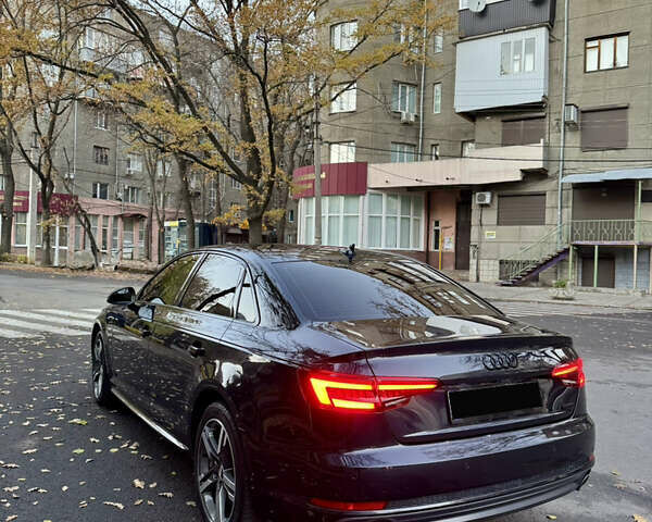 Серый Ауди А4, объемом двигателя 1.98 л и пробегом 101 тыс. км за 22000 $, фото 4 на Automoto.ua