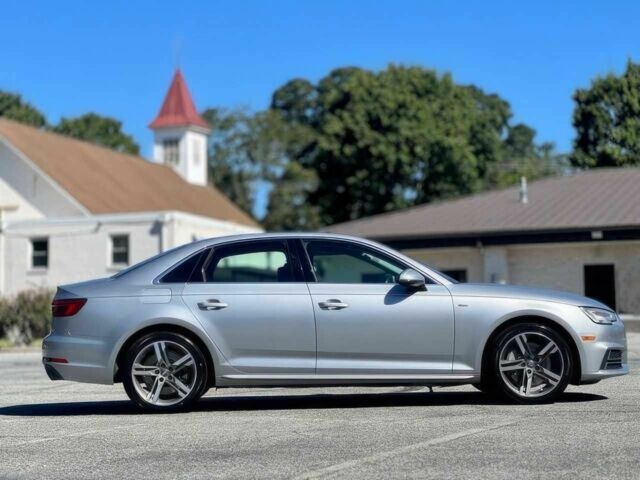 Сірий Ауді А4, об'ємом двигуна 2 л та пробігом 61 тис. км за 15500 $, фото 3 на Automoto.ua