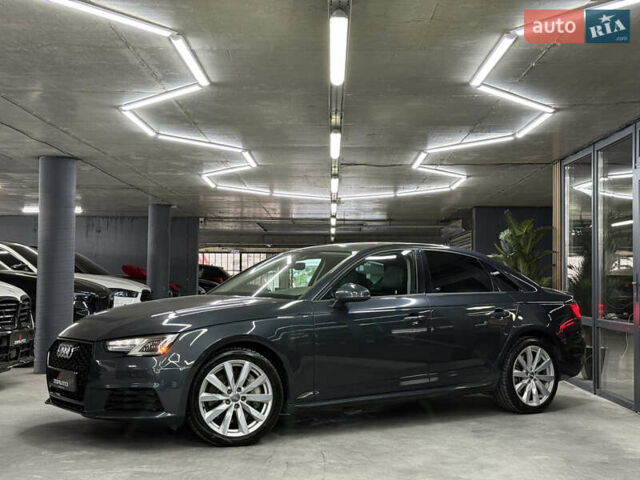 Сірий Ауді А4, об'ємом двигуна 2 л та пробігом 113 тис. км за 17900 $, фото 5 на Automoto.ua
