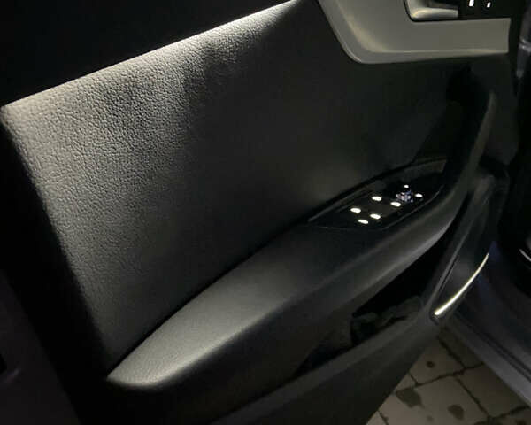 Сірий Ауді А4, об'ємом двигуна 1.98 л та пробігом 147 тис. км за 20900 $, фото 27 на Automoto.ua