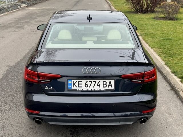 Сірий Ауді А4, об'ємом двигуна 0 л та пробігом 170 тис. км за 16500 $, фото 4 на Automoto.ua