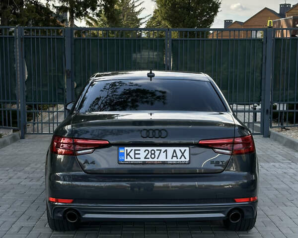 Ауді А4 2017 у Дніпро (Дніпропетровську) на Automoto.ua Сірий Ауді А4, об'ємом двигуна 1.98 л та пробігом 171 тис. км за 17500 $, фото 5 на Automoto.ua