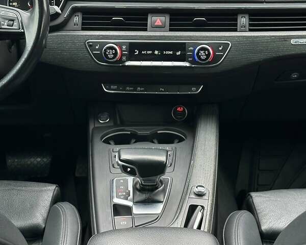 Серый Ауди А4, объемом двигателя 1.98 л и пробегом 132 тыс. км за 20000 $, фото 15 на Automoto.ua