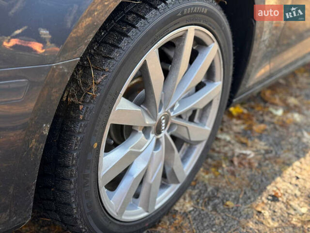 Ауді А4 2017 у Києві на Automoto.ua Сірий Ауді А4, об'ємом двигуна 2 л та пробігом 211 тис. км за 17300 $, фото 42 на Automoto.ua
