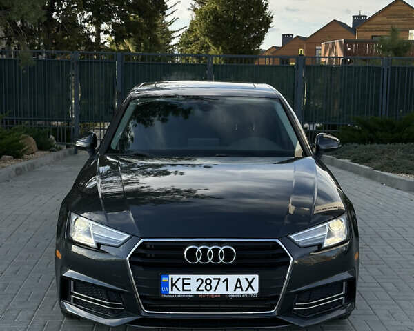 Ауді А4 2017 у Дніпро (Дніпропетровську) на Automoto.ua Сірий Ауді А4, об'ємом двигуна 1.98 л та пробігом 171 тис. км за 17500 $, фото 2 на Automoto.ua