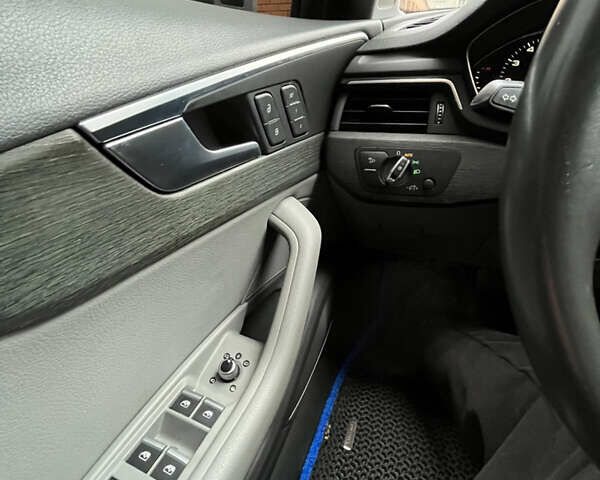 Серый Ауди А4, объемом двигателя 1.98 л и пробегом 90 тыс. км за 21500 $, фото 13 на Automoto.ua