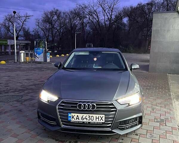 Ауді А4 2017 у Львові на Automoto.ua Сірий Ауді А4, об'ємом двигуна 1.98 л та пробігом 135 тис. км за 19800 $, фото 1 на Automoto.ua