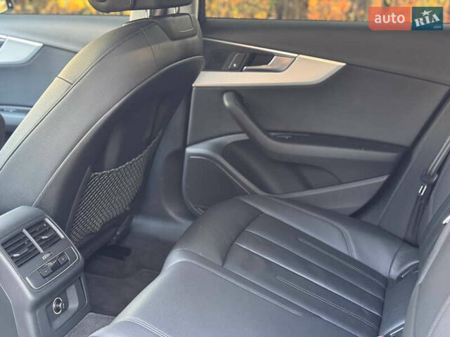 Ауді А4 2017 у Києві на Automoto.ua Сірий Ауді А4, об'ємом двигуна 2 л та пробігом 211 тис. км за 17300 $, фото 81 на Automoto.ua