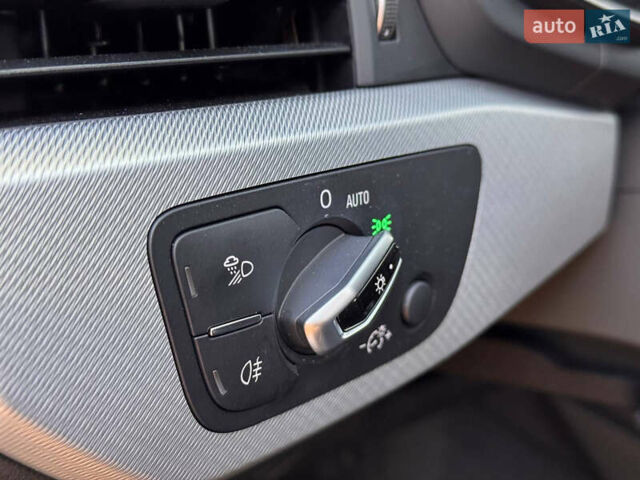 Ауді А4 2017 у Києві на Automoto.ua Сірий Ауді А4, об'ємом двигуна 2 л та пробігом 211 тис. км за 17300 $, фото 82 на Automoto.ua