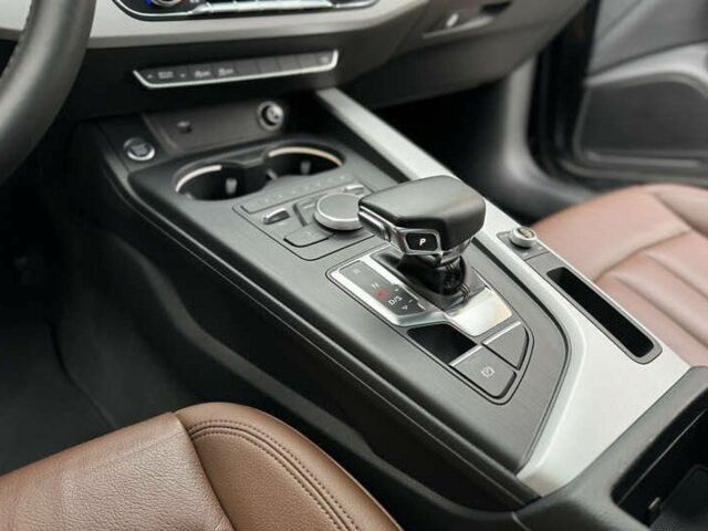 Серый Ауди А4, объемом двигателя 2 л и пробегом 110 тыс. км за 15000 $, фото 19 на Automoto.ua