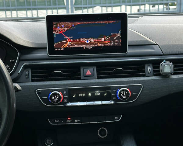 Ауді А4 2017 у Дніпро (Дніпропетровську) на Automoto.ua Сірий Ауді А4, об'ємом двигуна 1.98 л та пробігом 171 тис. км за 17500 $, фото 9 на Automoto.ua