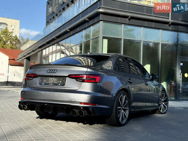 Сірий Ауді А4, об'ємом двигуна 1.98 л та пробігом 113 тис. км за 24300 $, фото 13 на Automoto.ua