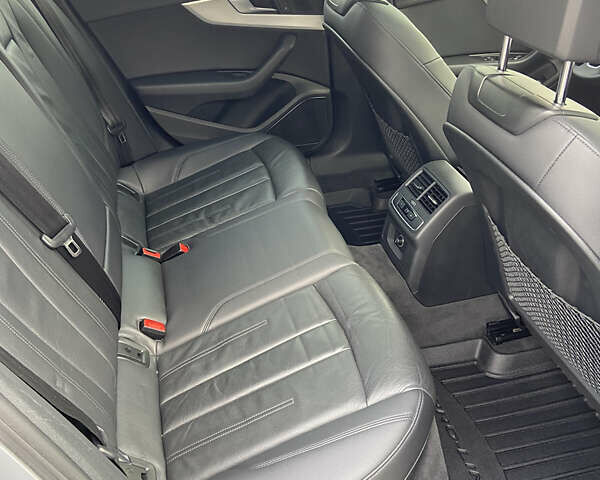 Сірий Ауді А4, об'ємом двигуна 1.98 л та пробігом 147 тис. км за 20900 $, фото 17 на Automoto.ua