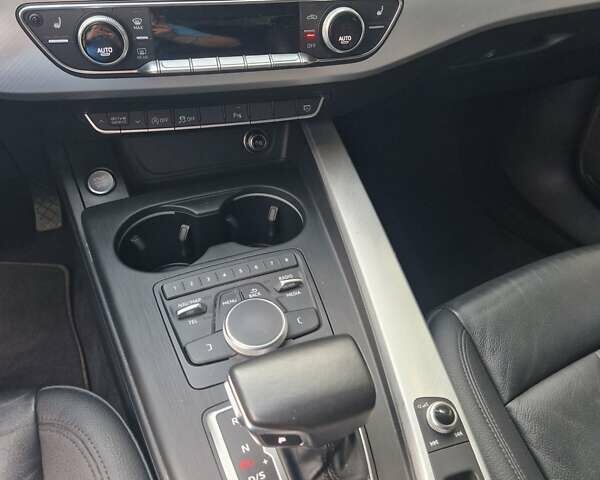 Сірий Ауді А4, об'ємом двигуна 2 л та пробігом 146 тис. км за 18500 $, фото 14 на Automoto.ua