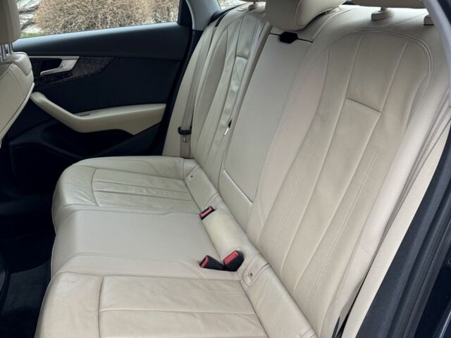 Сірий Ауді А4, об'ємом двигуна 0 л та пробігом 170 тис. км за 16500 $, фото 6 на Automoto.ua