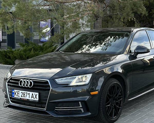Ауді А4 2017 у Дніпро (Дніпропетровську) на Automoto.ua Сірий Ауді А4, об'ємом двигуна 1.98 л та пробігом 171 тис. км за 17500 $, фото 3 на Automoto.ua