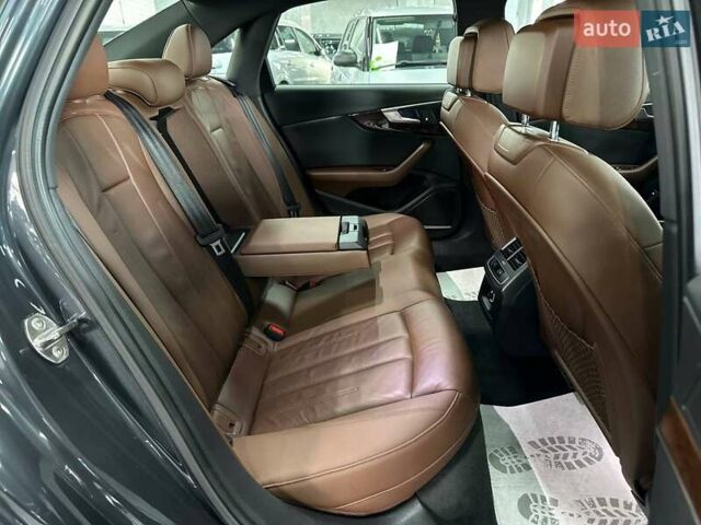 Сірий Ауді А4, об'ємом двигуна 2 л та пробігом 156 тис. км за 16999 $, фото 17 на Automoto.ua