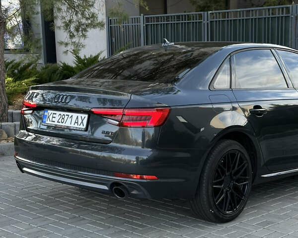 Ауді А4 2017 у Дніпро (Дніпропетровську) на Automoto.ua Сірий Ауді А4, об'ємом двигуна 1.98 л та пробігом 171 тис. км за 17500 $, фото 7 на Automoto.ua