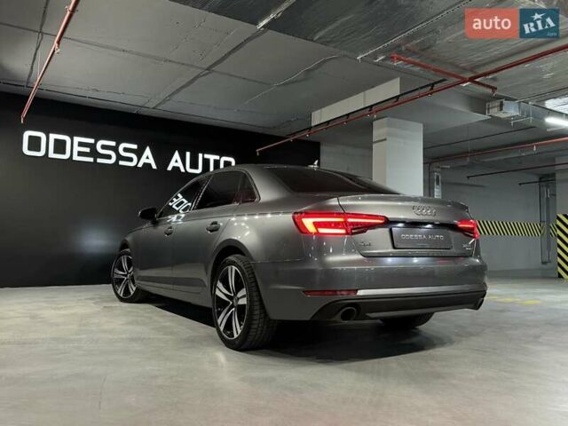 Серый Ауди А4, объемом двигателя 1.98 л и пробегом 182 тыс. км за 17000 $, фото 4 на Automoto.ua