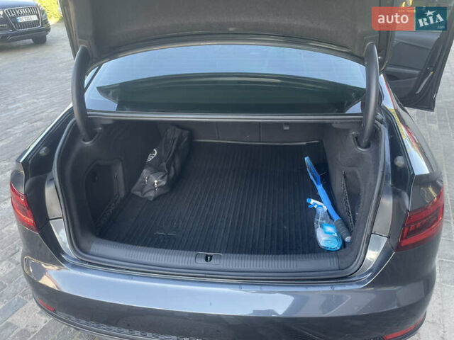 Сірий Ауді А4, об'ємом двигуна 1.98 л та пробігом 186 тис. км за 15900 $, фото 10 на Automoto.ua