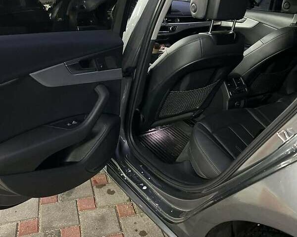 Ауді А4 2017 у Львові на Automoto.ua Сірий Ауді А4, об'ємом двигуна 1.98 л та пробігом 135 тис. км за 19800 $, фото 7 на Automoto.ua