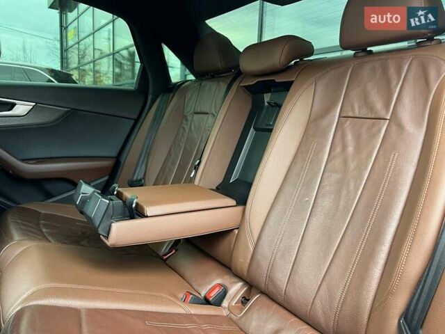 Сірий Ауді А4, об'ємом двигуна 1.98 л та пробігом 198 тис. км за 15500 $, фото 17 на Automoto.ua