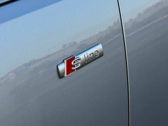 Серый Ауди А4, объемом двигателя 0 л и пробегом 165 тыс. км за 15500 $, фото 5 на Automoto.ua