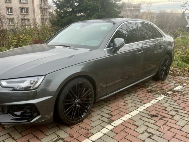 Сірий Ауді А4, об'ємом двигуна 2 л та пробігом 169 тис. км за 23000 $, фото 1 на Automoto.ua