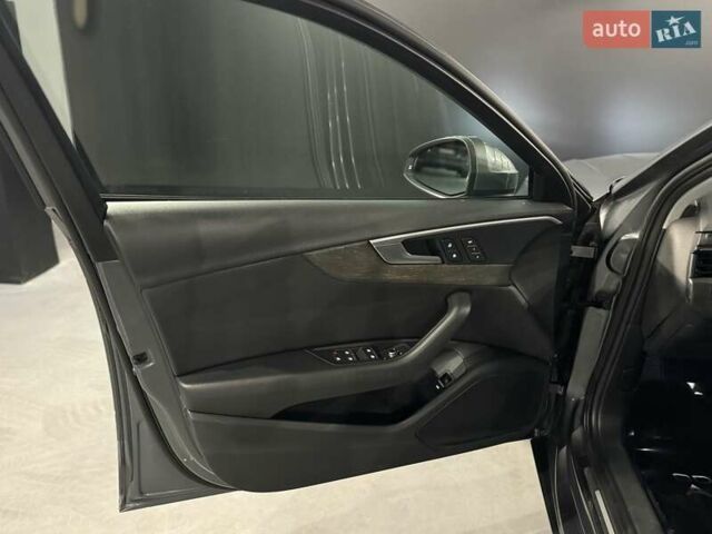 Серый Ауди А4, объемом двигателя 1.98 л и пробегом 182 тыс. км за 17000 $, фото 14 на Automoto.ua