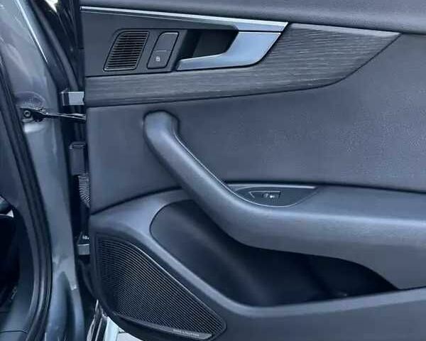 Сірий Ауді А4, об'ємом двигуна 2 л та пробігом 160 тис. км за 21200 $, фото 17 на Automoto.ua
