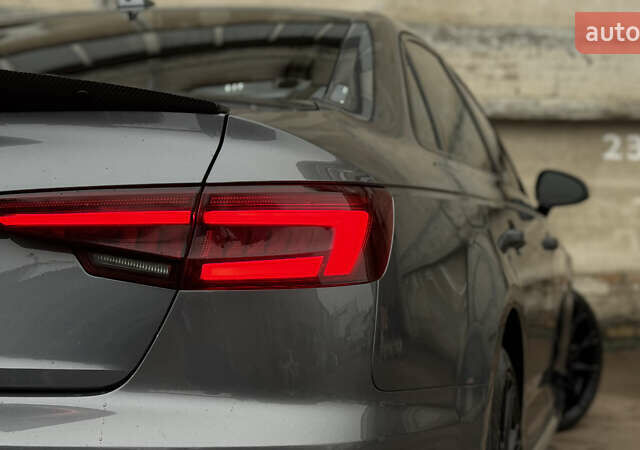 Серый Ауди А4, объемом двигателя 1.98 л и пробегом 190 тыс. км за 17500 $, фото 15 на Automoto.ua