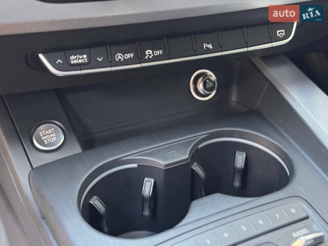 Ауді А4 2017 у Києві на Automoto.ua Сірий Ауді А4, об'ємом двигуна 2 л та пробігом 211 тис. км за 17300 $, фото 87 на Automoto.ua