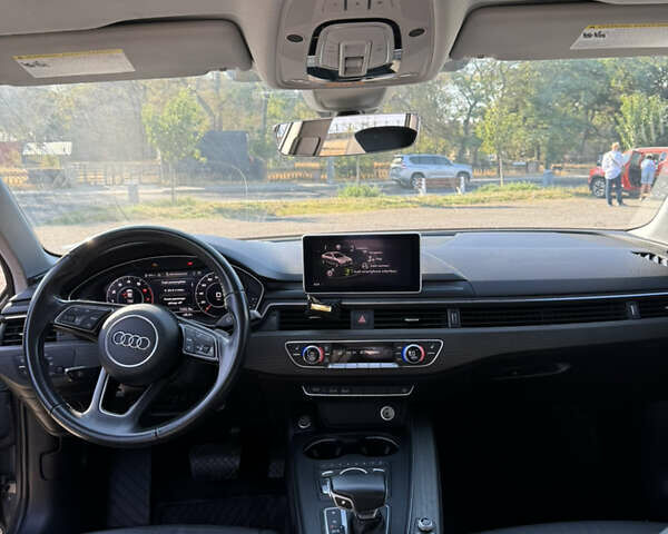 Серый Ауди А4, объемом двигателя 2 л и пробегом 158 тыс. км за 19800 $, фото 4 на Automoto.ua