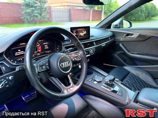 Серый Ауди А4, объемом двигателя 3 л и пробегом 189 тыс. км за 21999 $, фото 5 на Automoto.ua