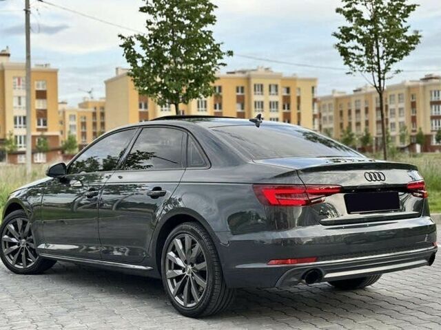 Серый Ауди А4, объемом двигателя 2 л и пробегом 110 тыс. км за 15000 $, фото 1 на Automoto.ua