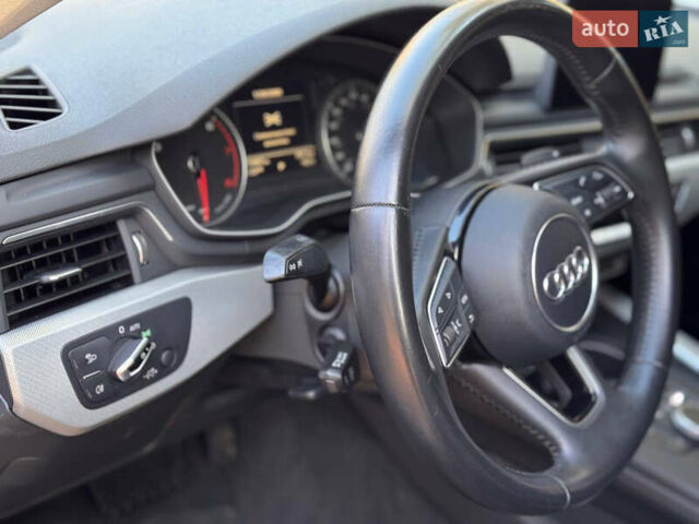 Ауді А4 2017 у Києві на Automoto.ua Сірий Ауді А4, об'ємом двигуна 2 л та пробігом 211 тис. км за 17300 $, фото 67 на Automoto.ua