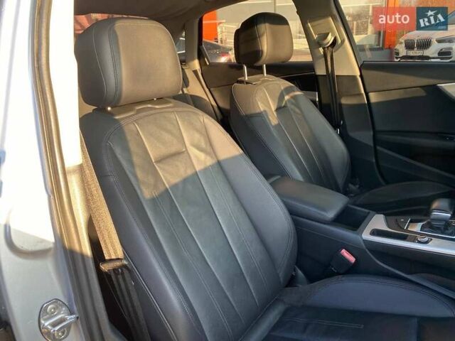 Сірий Ауді А4, об'ємом двигуна 2 л та пробігом 174 тис. км за 14200 $, фото 24 на Automoto.ua