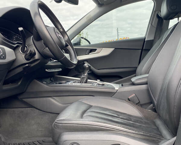 Сірий Ауді А4, об'ємом двигуна 1.98 л та пробігом 170 тис. км за 18000 $, фото 17 на Automoto.ua