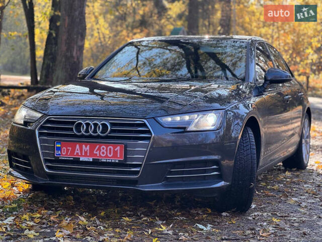 Ауді А4 2017 у Києві на Automoto.ua Сірий Ауді А4, об'ємом двигуна 2 л та пробігом 211 тис. км за 17300 $, фото 12 на Automoto.ua