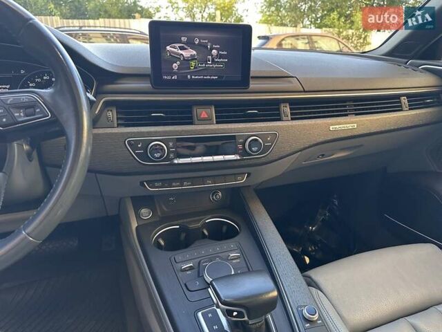 Ауди А4 2017 в Львове на Automoto.ua Серый Ауди А4, объемом двигателя 1.98 л и пробегом 152 тыс. км за 21200 $, фото 8 на Automoto.ua