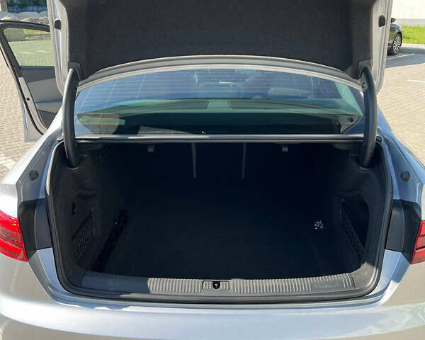 Сірий Ауді А4, об'ємом двигуна 1.98 л та пробігом 97 тис. км за 16990 $, фото 9 на Automoto.ua