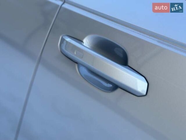 Сірий Ауді А4, об'ємом двигуна 2 л та пробігом 180 тис. км за 18299 $, фото 43 на Automoto.ua