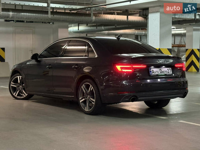 Серый Ауди А4, объемом двигателя 1.98 л и пробегом 156 тыс. км за 17999 $, фото 4 на Automoto.ua