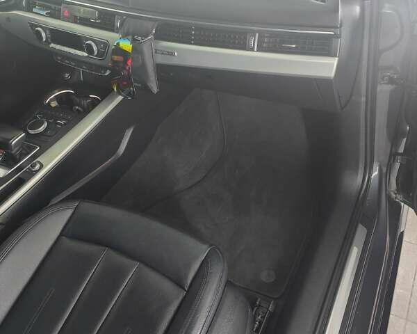 Серый Ауди А4, объемом двигателя 2 л и пробегом 106 тыс. км за 20200 $, фото 21 на Automoto.ua