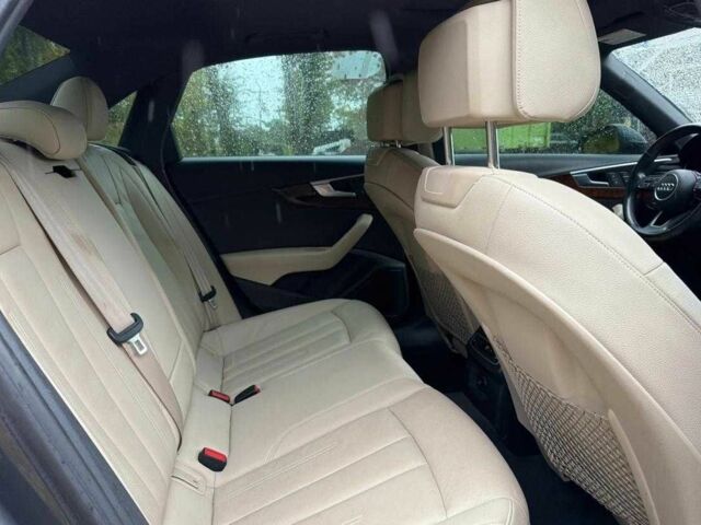 Сірий Ауді А4, об'ємом двигуна 2 л та пробігом 120 тис. км за 14000 $, фото 5 на Automoto.ua