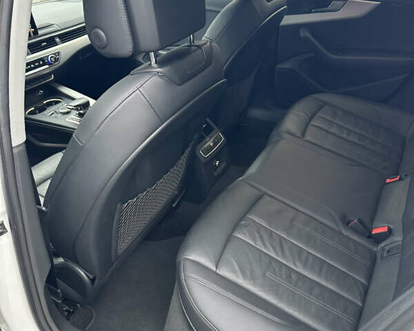 Сірий Ауді А4, об'ємом двигуна 1.98 л та пробігом 140 тис. км за 14300 $, фото 11 на Automoto.ua