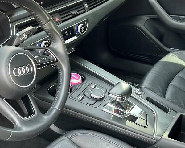 Серый Ауди А4, объемом двигателя 1.98 л и пробегом 149 тыс. км за 17100 $, фото 3 на Automoto.ua