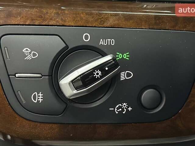 Сірий Ауді А4, об'ємом двигуна 2 л та пробігом 156 тис. км за 16999 $, фото 14 на Automoto.ua