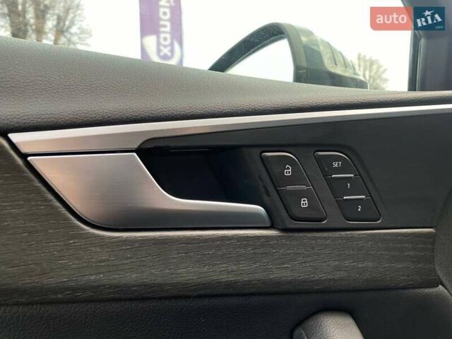 Сірий Ауді А4, об'ємом двигуна 1.98 л та пробігом 109 тис. км за 20300 $, фото 17 на Automoto.ua