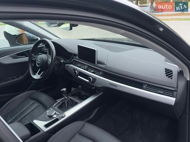 Серый Ауди А4, объемом двигателя 2 л и пробегом 152 тыс. км за 16000 $, фото 10 на Automoto.ua
